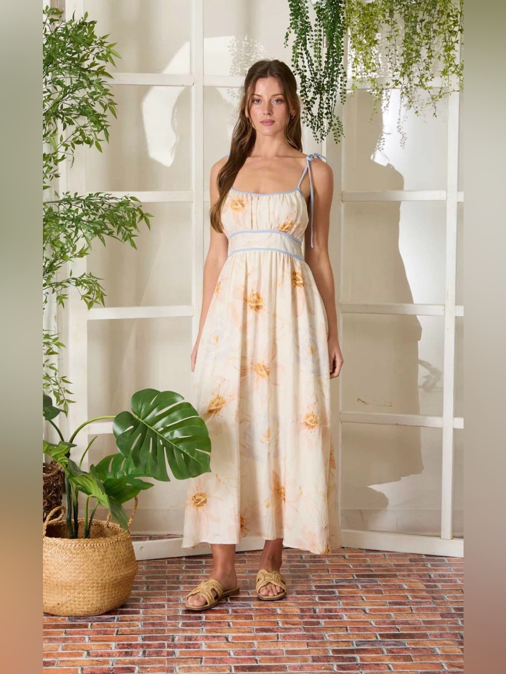 Blu Pepper WATERCOLOR FLORAL SPAGHETTI TIE STRAP MIDI DRESS